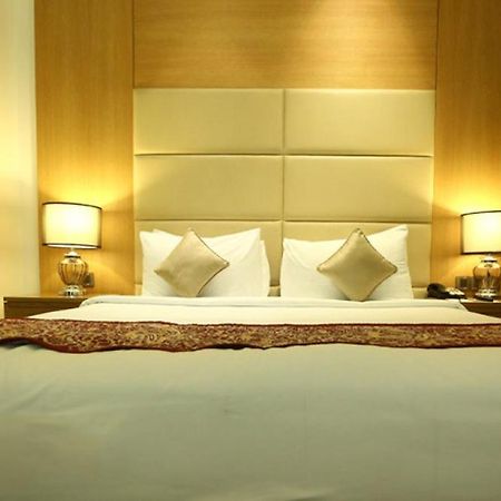 Hotel The Umrao à New Delhi Extérieur photo
