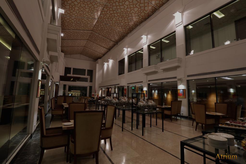 Hotel The Umrao à New Delhi Extérieur photo